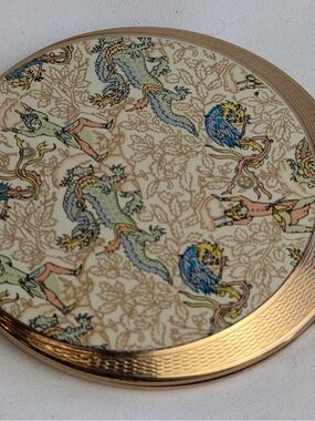 Stratton Compact